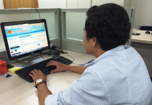 Hai hình thức chuyển đổi bằng lái xe quốc tế bạn nên biết Hai hình thức chuyển đổi bằng lái xe quốc tế bạn nên biết